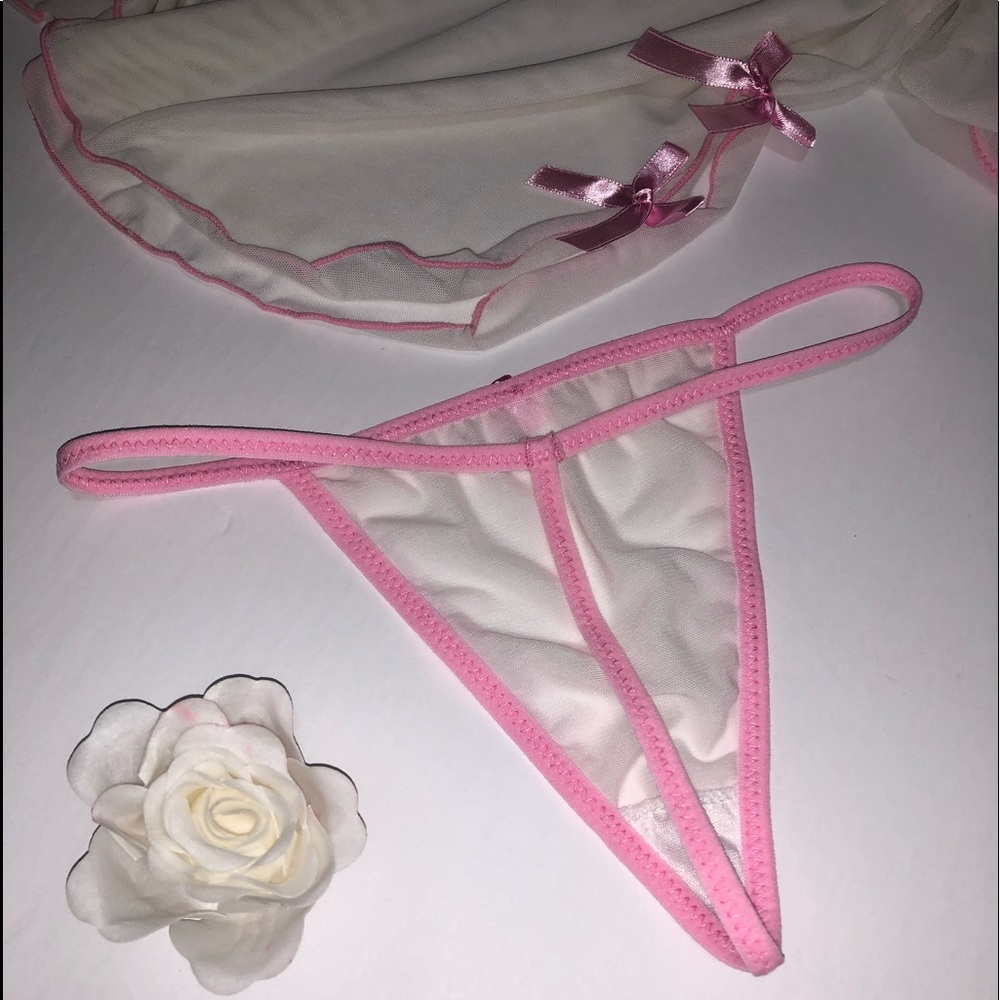 Lingerie set π - Picture 16 of 17